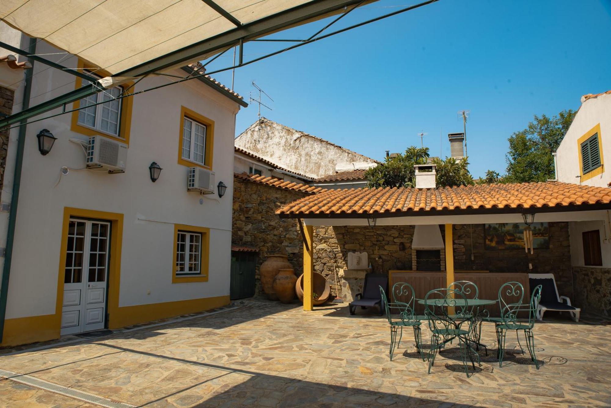 Holiday home A Sobreirinha Jacuzzi E Pet Friendly