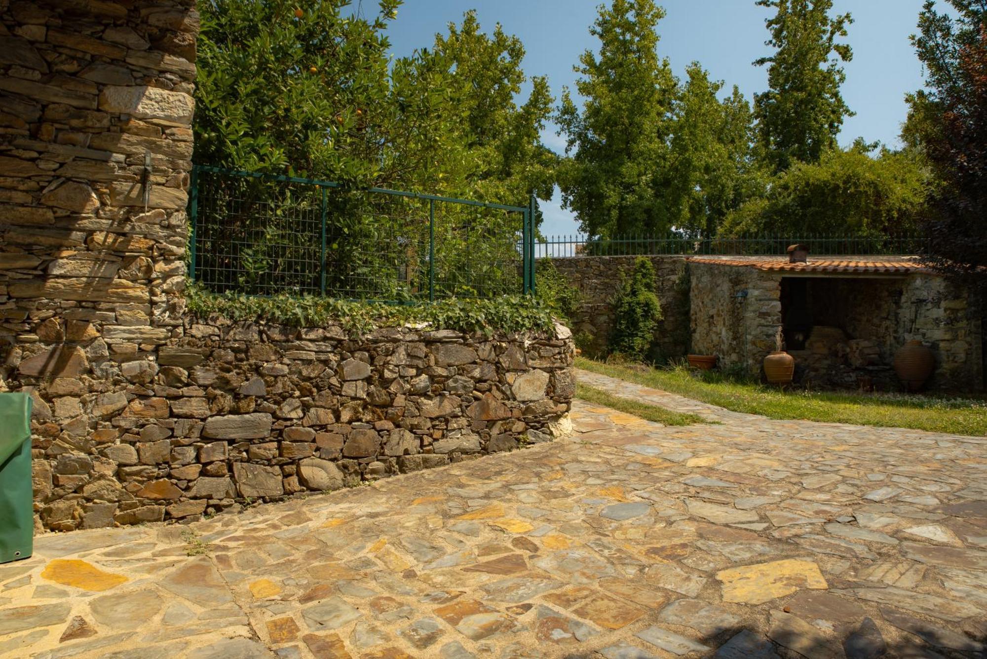 A Sobreirinha Jacuzzi E Pet Friendly Holiday home