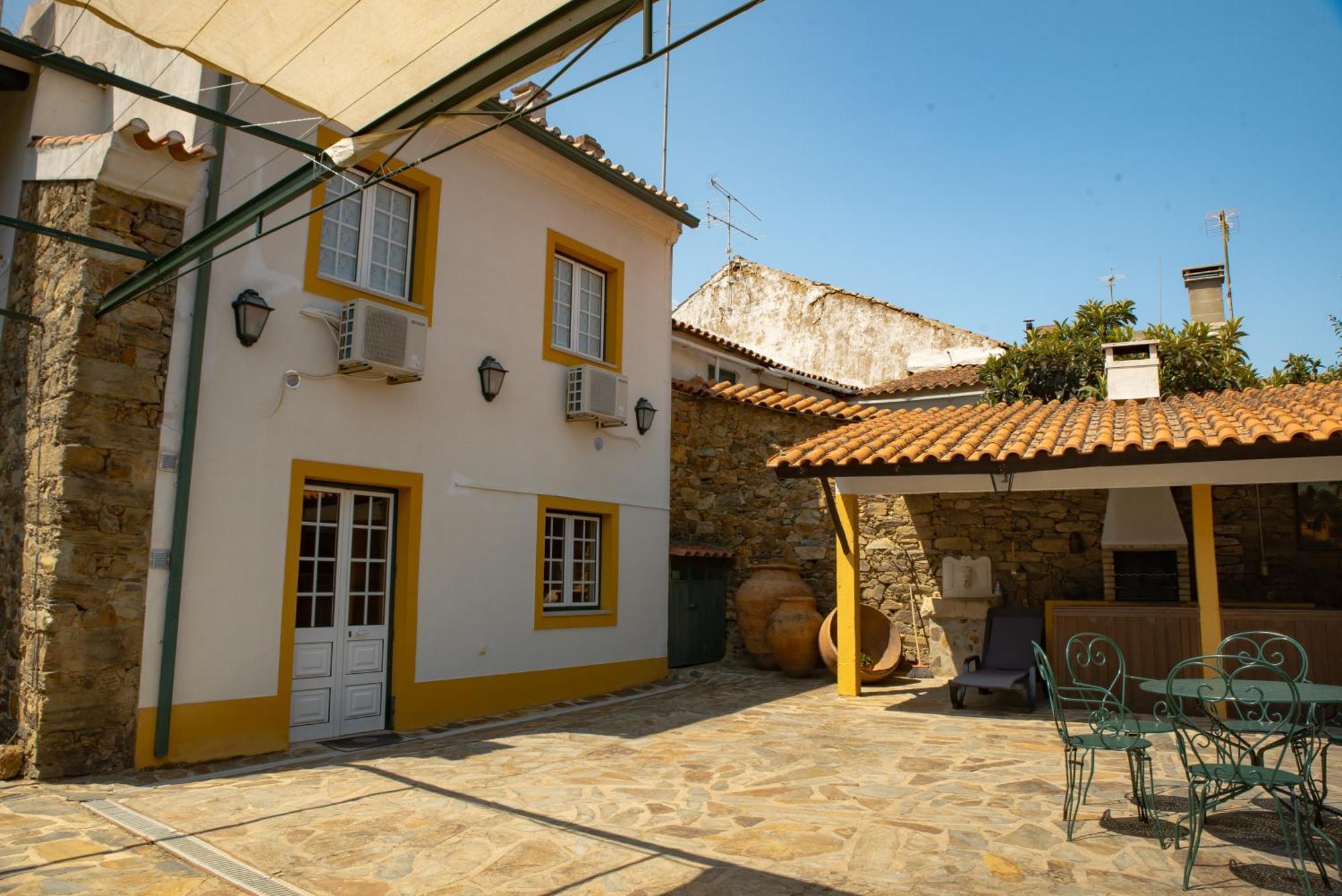 Holiday home A Sobreirinha Jacuzzi E Pet Friendly